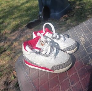 TODDLER Size 4c Nike Air Jordan 3 Retro Cardinal Red 832033-126